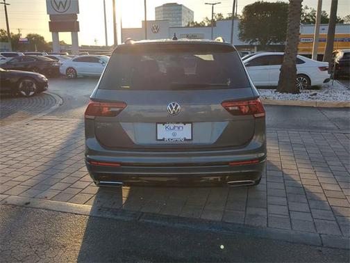 2021 Volkswagen Tiguan 2.0T SE R-Line Black