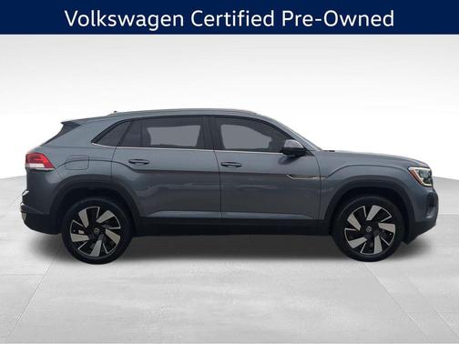 Platinum Gray Metallic 2024 Volkswagen Atlas Cross Sport 2.0T SE w/Technology