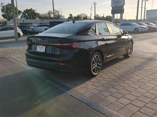 2025 Volkswagen Jetta 1.5T SE