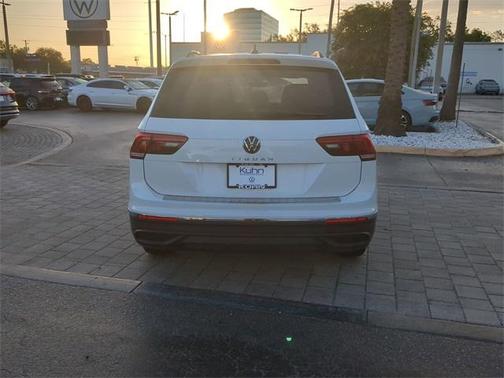 2024 Volkswagen Tiguan 2.0T S