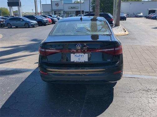 2025 Volkswagen Jetta 1.5T SE