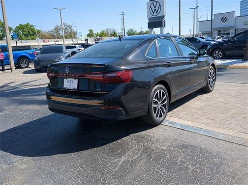 2025 Volkswagen Jetta 1.5T SE