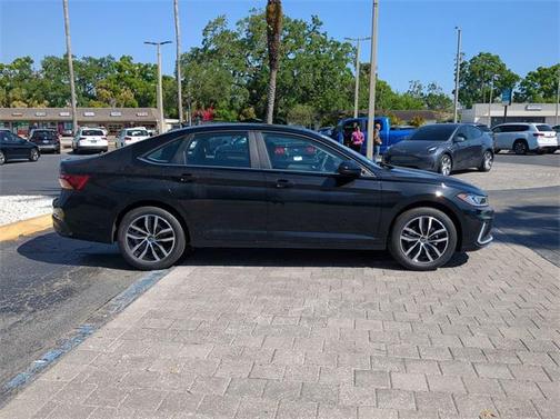 2025 Volkswagen Jetta 1.5T SE