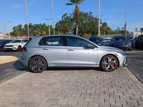 alpine silver metallic 2026 Volkswagen Golf GTI 2.0T SE DSG