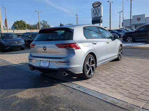 2026 Volkswagen Golf GTI 2.0T SE DSG
