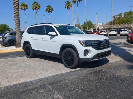 2025 Volkswagen Atlas 2.0T SE w/Technology