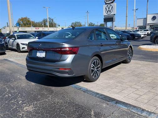 2026 Volkswagen Jetta 1.4T SE