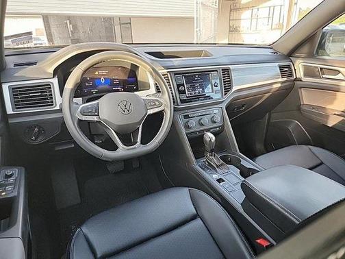 2023 Volkswagen Atlas Cross Sport 2.0T SE
