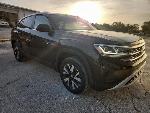 2023 Volkswagen Atlas Cross Sport 2.0T SE