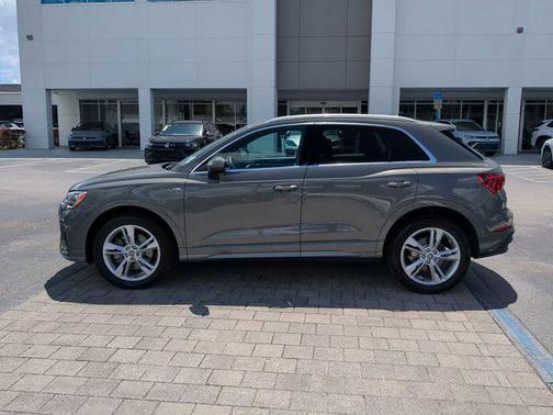 Chronos Gray Metallic 2020 Audi Q3 45 S line Premium