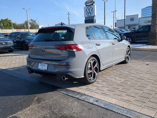 2026 Volkswagen Golf GTI 2.0T SE DSG