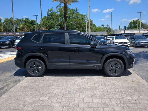 Deep Black Pearl 2026 Volkswagen Taos S