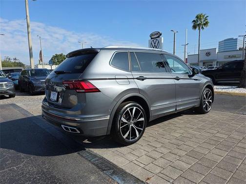 2024 Volkswagen Tiguan 2.0T SEL R-Line 4MOTION
