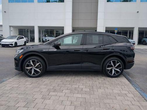 Deep Black Pearl 2023 Volkswagen ID.4 AWD Pro S