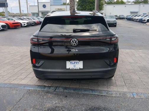Deep Black Pearl 2023 Volkswagen ID.4 AWD Pro S