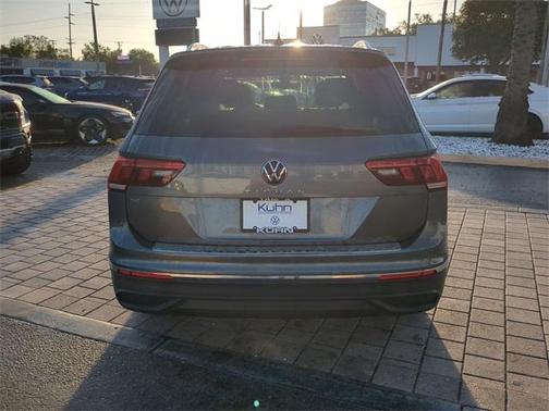 2022 Volkswagen Tiguan 2.0T SE