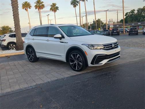 2022 Volkswagen Tiguan 2.0T SEL R-Line 4MOTION