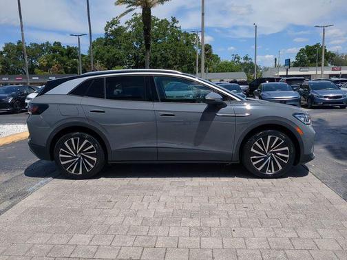 Pure Gray w/Black Roof 2023 Volkswagen ID.4 Pro S Plus