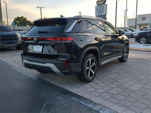 2025 Volkswagen Tiguan 2.0T SE