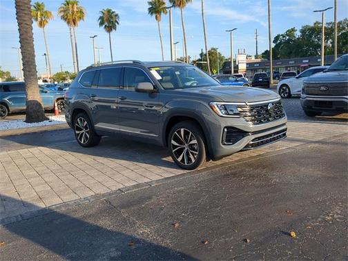 2025 Volkswagen Atlas 2.0T SEL Premium R-Line 4MOTION