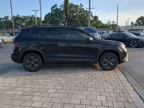 2025 Volkswagen Taos 1.5T S