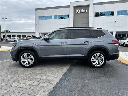 Platinum Gray Metallic 2021 Volkswagen Atlas 3.6L SE w/Technology