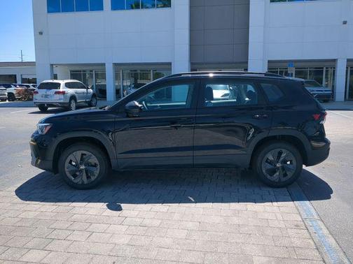 Deep Black Pearl 2026 Volkswagen Taos S