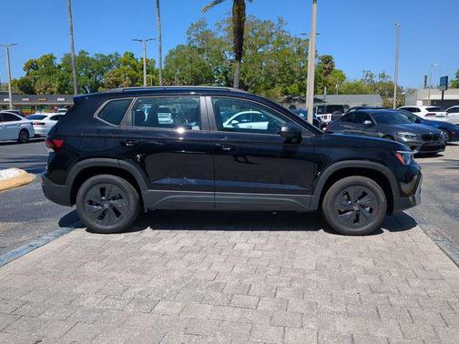 Deep Black Pearl 2026 Volkswagen Taos S