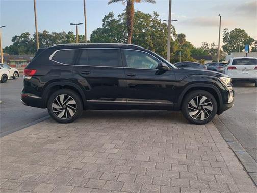 2025 Volkswagen Atlas 2.0T SEL