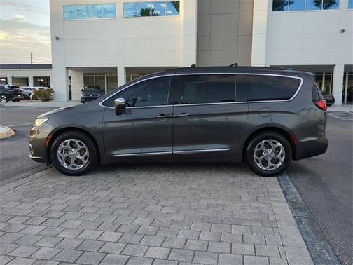 2022 Chrysler Pacifica Limited