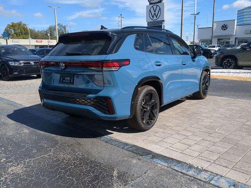 monterey blue with deep black roof 2026 Volkswagen Tiguan 2.0T SE R-Line Black