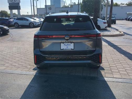 2025 Volkswagen Tiguan 2.0T SE R-Line Black 4MOTION