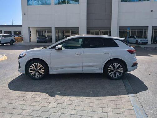 2023 Audi Q4 e-tron Premium Plus 40 RWD