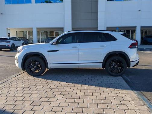 2026 Volkswagen Atlas Cross Sport 2.0T SEL
