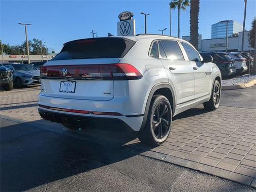 2026 Volkswagen Atlas Cross Sport 2.0T SEL