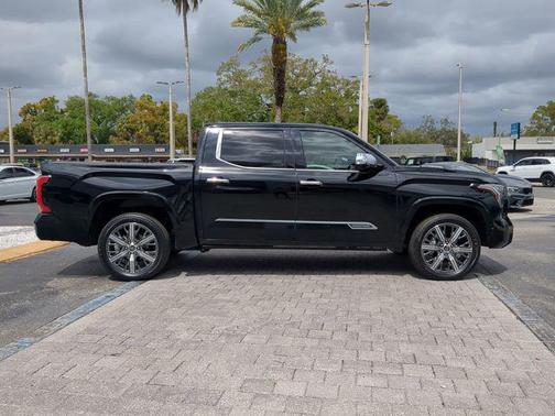 2022 Toyota Tundra Hybrid Capstone