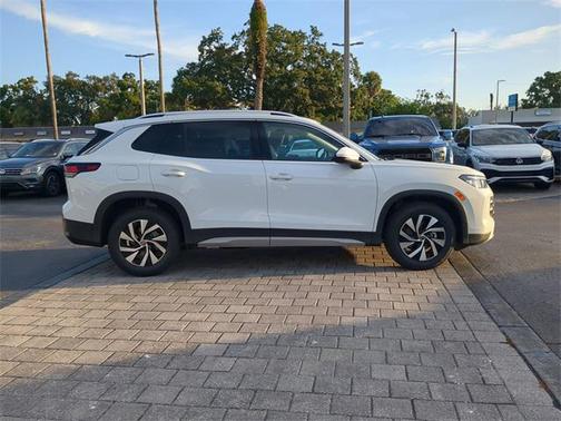 2025 Volkswagen Tiguan 2.0T S