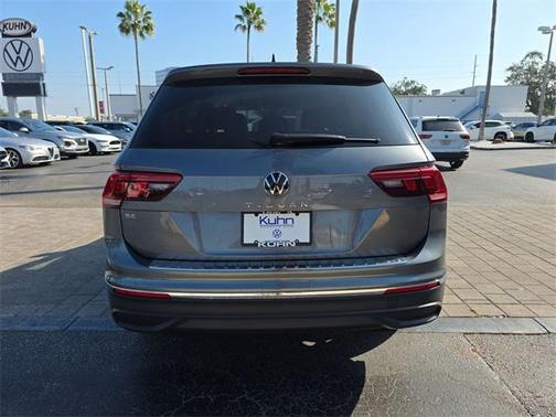 2024 Volkswagen Tiguan 2.0T SE