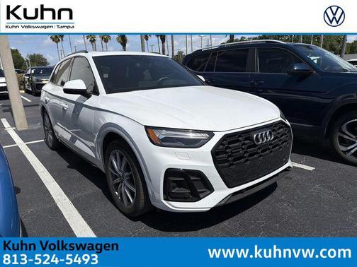 Glacier White 2023 Audi Q5 e 55 S line Prestige