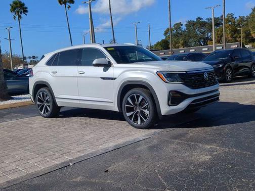 2026 Volkswagen Atlas Cross Sport 2.0T SEL Premium