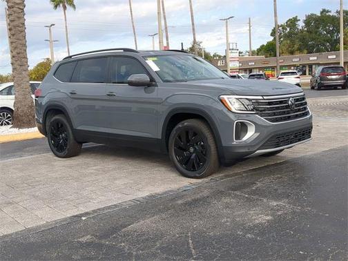 2026 Volkswagen Atlas 2.0T SE w/Technology