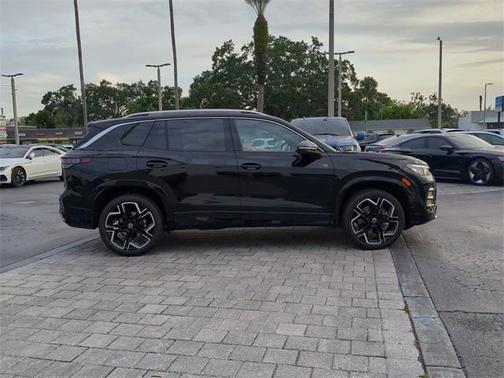 2025 Volkswagen Tiguan 2.0T SEL R-Line 4MOTION