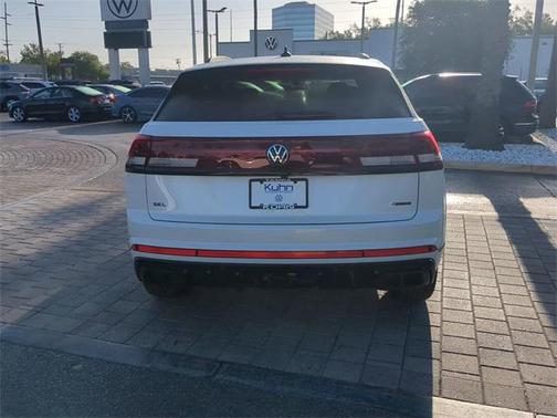 2025 Volkswagen Atlas Cross Sport 2.0T SEL
