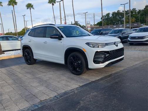 2025 Volkswagen Tiguan 2.0T SE R-Line Black 4MOTION
