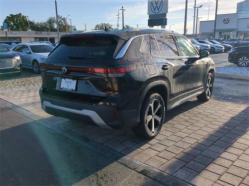 2025 Volkswagen Tiguan 2.0T SE 4MOTION