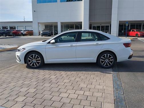 2025 Volkswagen Jetta 1.5T SE