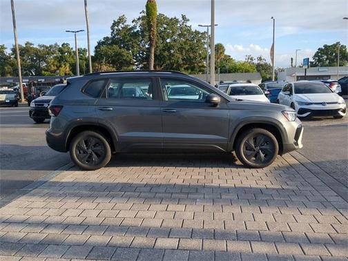 2025 Volkswagen Taos 1.5T S