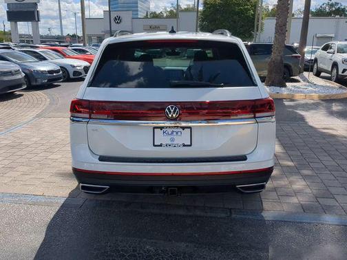 opal white pearl 2026 Volkswagen Atlas 2.0T SE w/Technology
