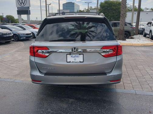 Lunar Silver Metallic 2020 Honda Odyssey Elite