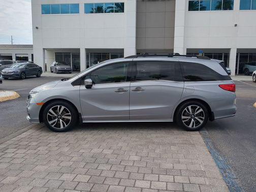 Lunar Silver Metallic 2020 Honda Odyssey Elite
